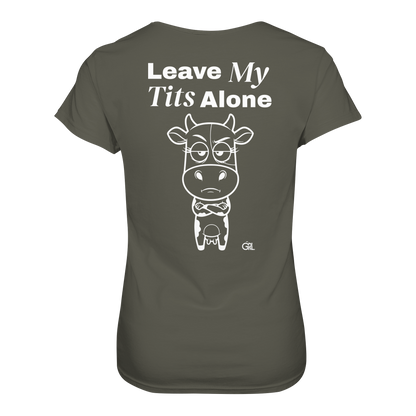 Annoyed Cow Rücken-Print – Khaki Fitted Shirt | GÖRL Feminist Statement Wear Berlin