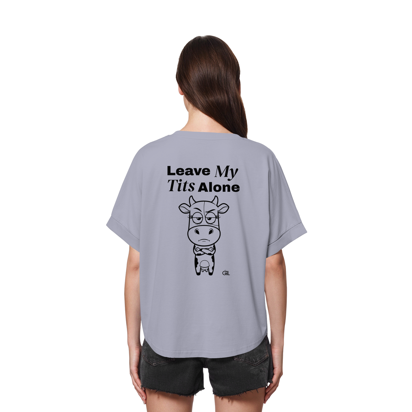 Annoyed Cow Rücken-Print – Serene Blue Rolled Sleeves Tee | GÖRL Feminist Statement Wear Berlin
