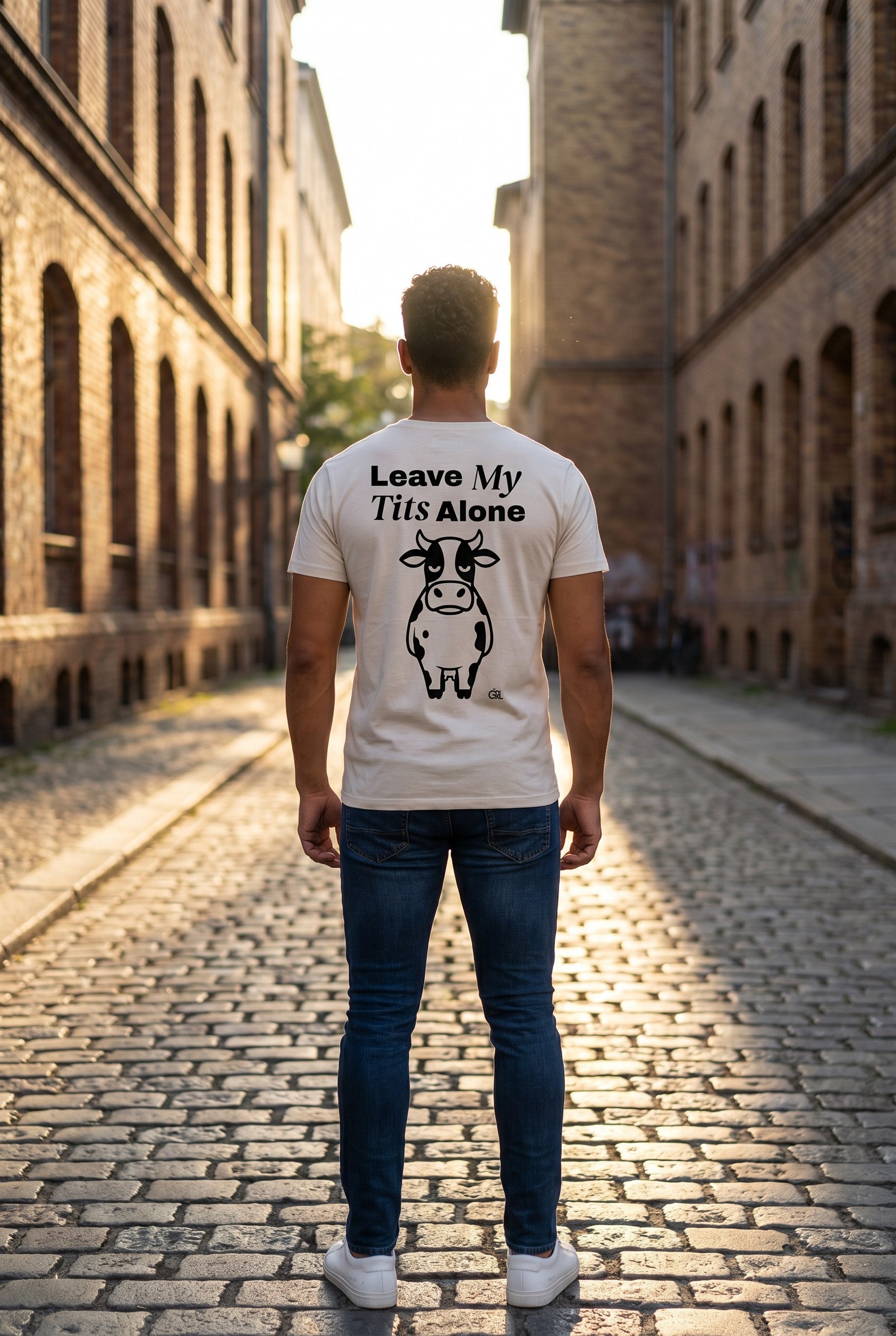 Vintage White - karim back