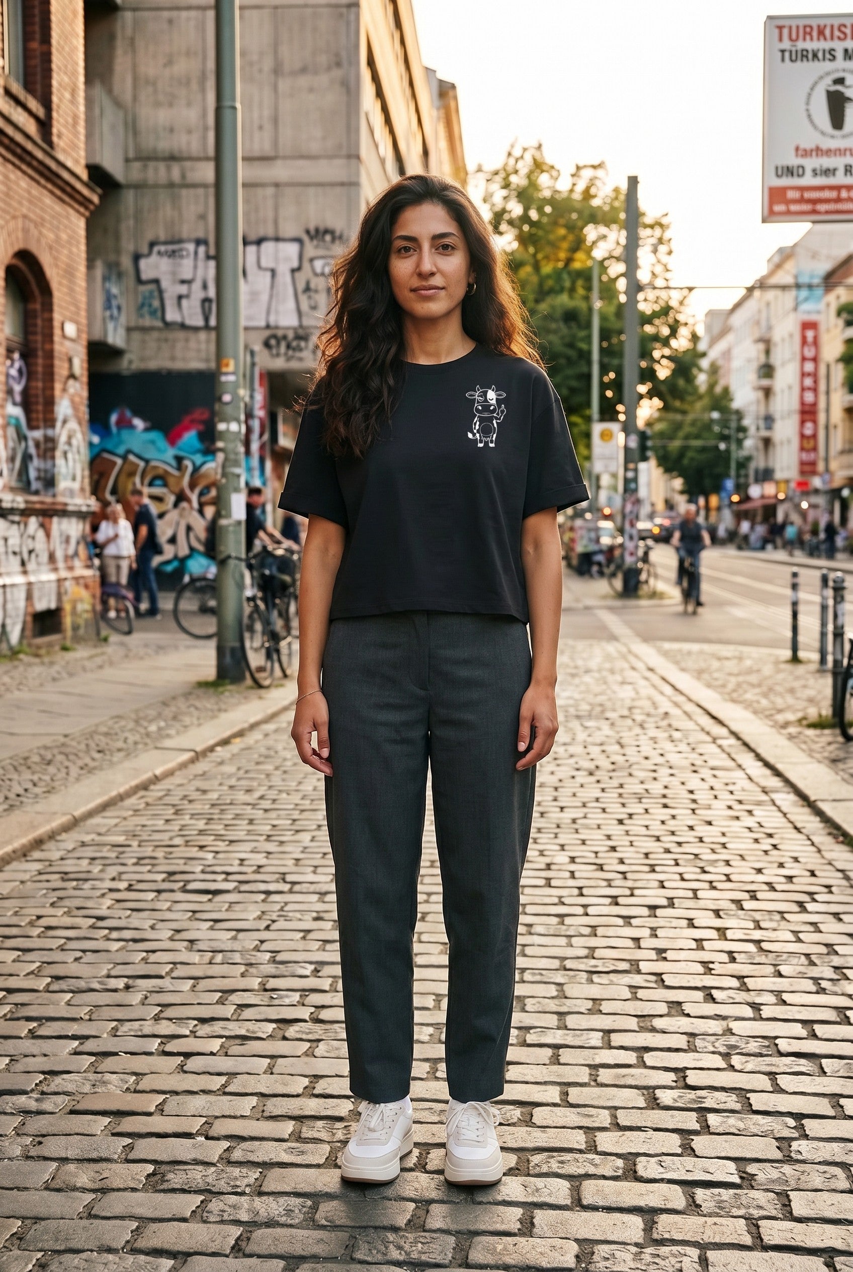 Black - aylin front