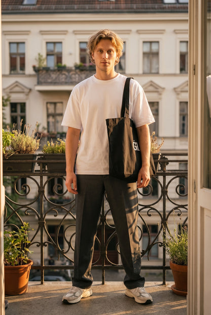 Black - finn front
