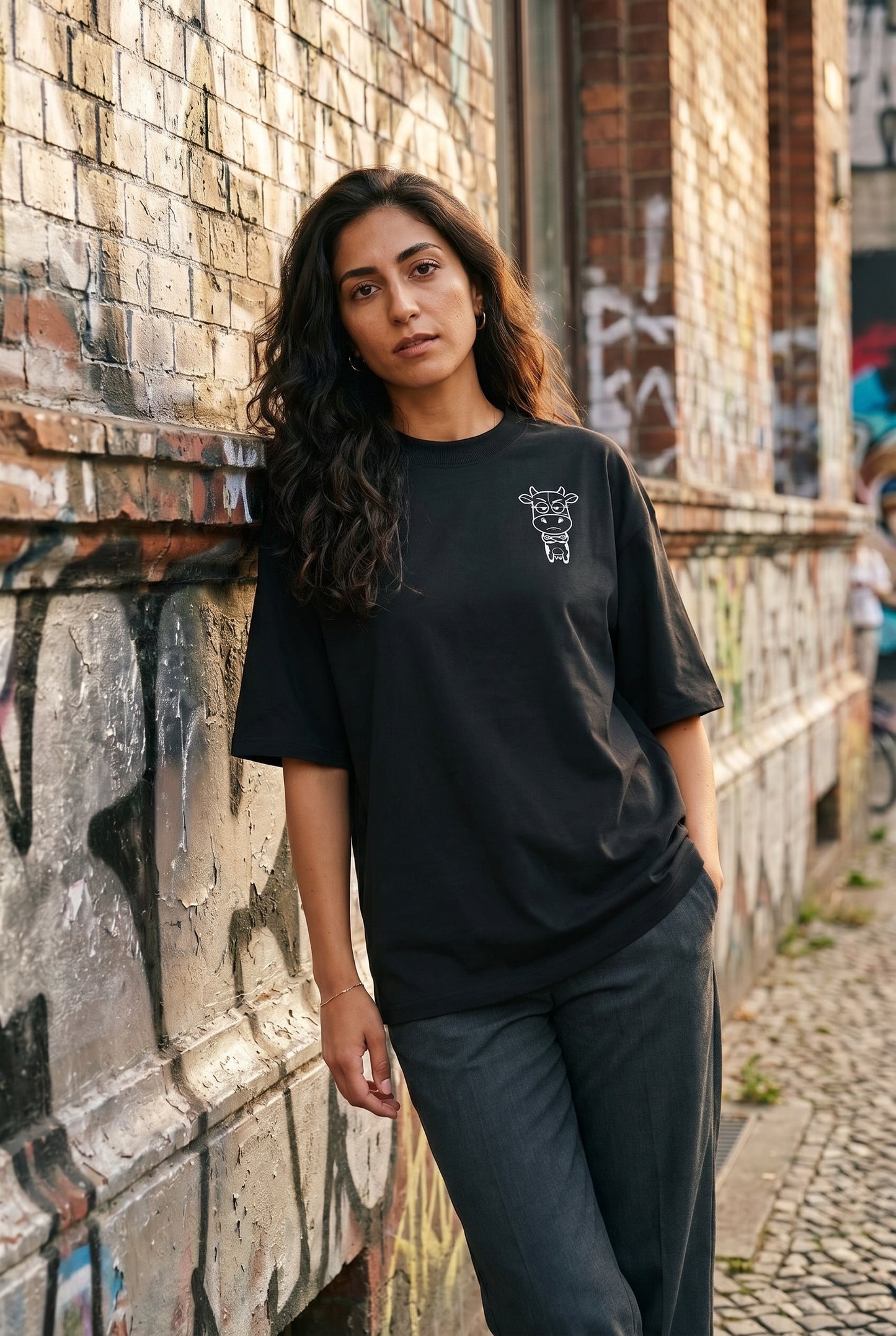 Black - aylin front