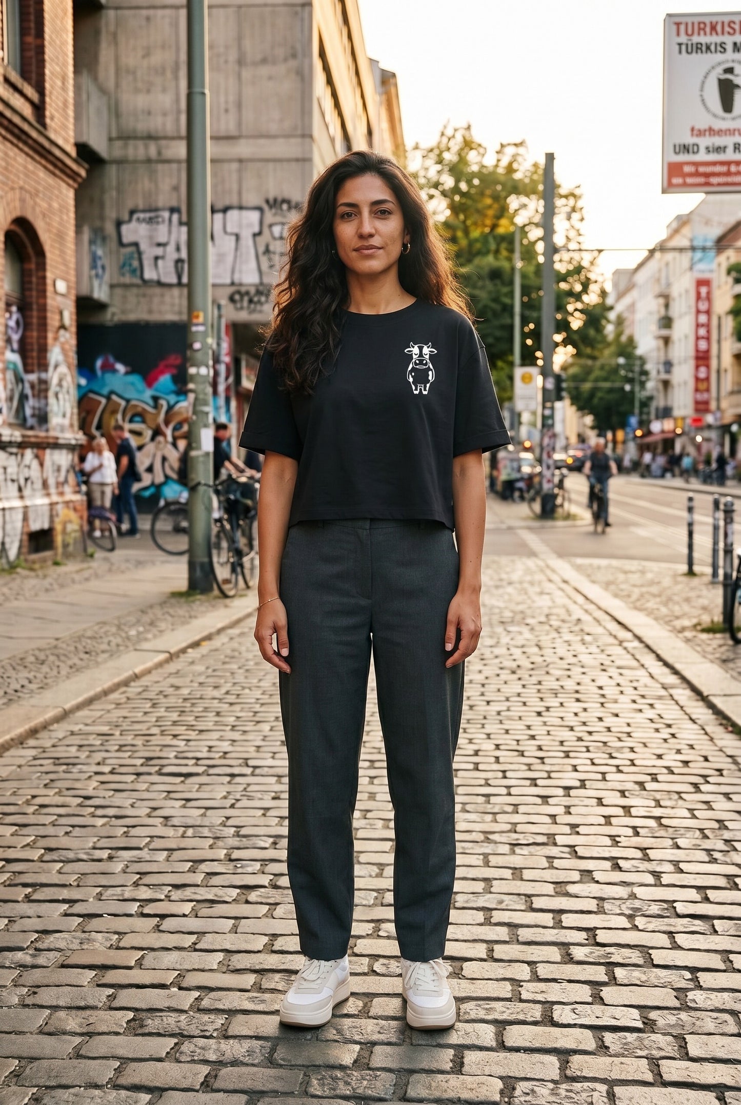 Black - aylin front