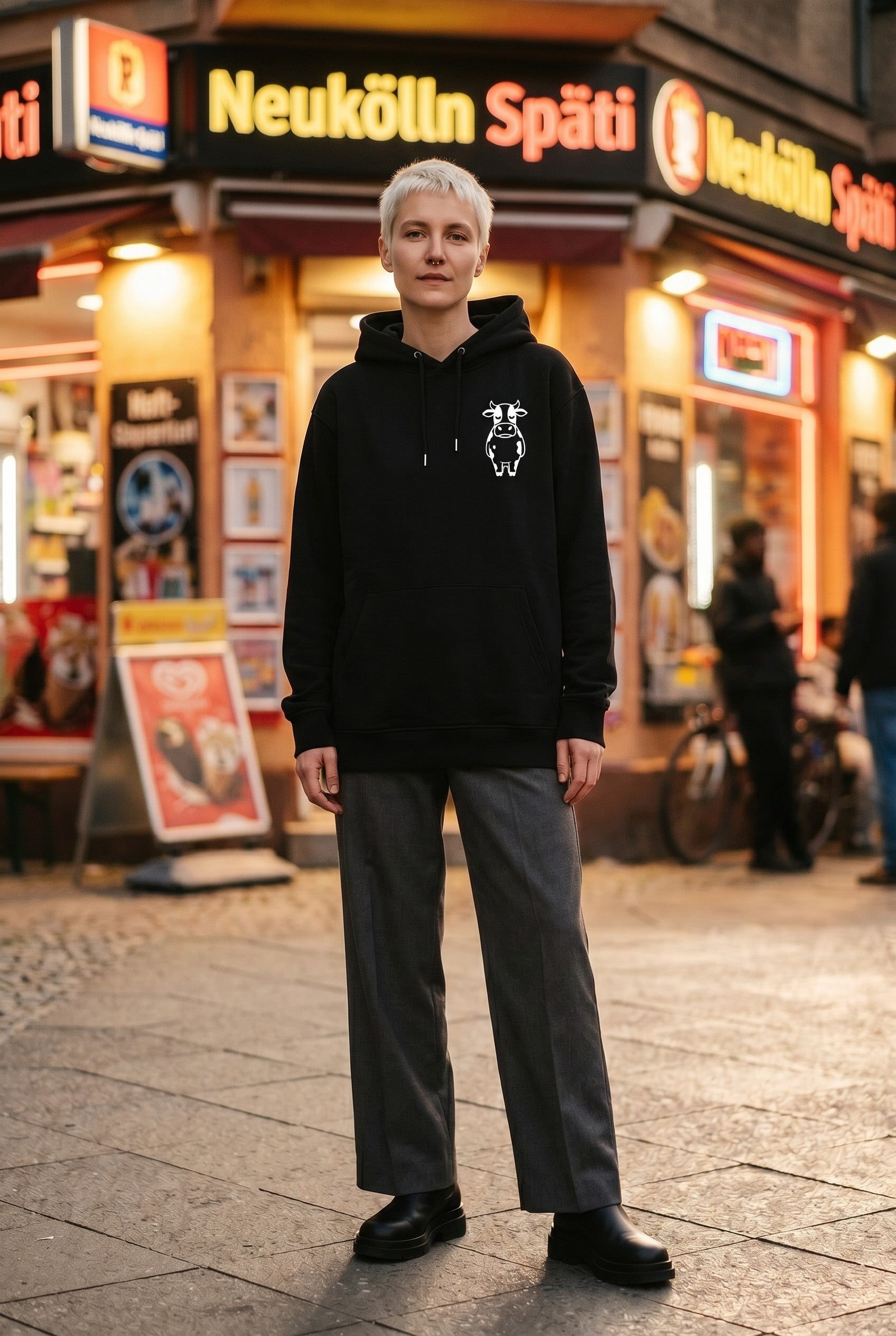 Black - mika front
